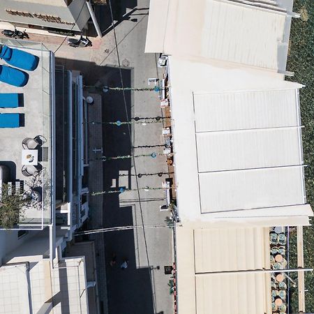 Skipper Beachfront Suites 赫索尼索斯 外观 照片