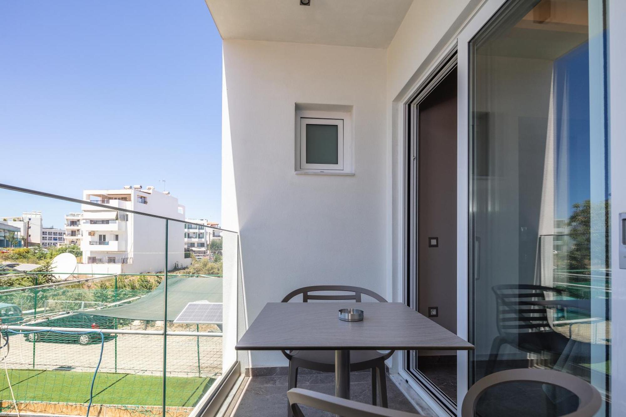 Skipper Beachfront Suites 赫索尼索斯 客房 照片