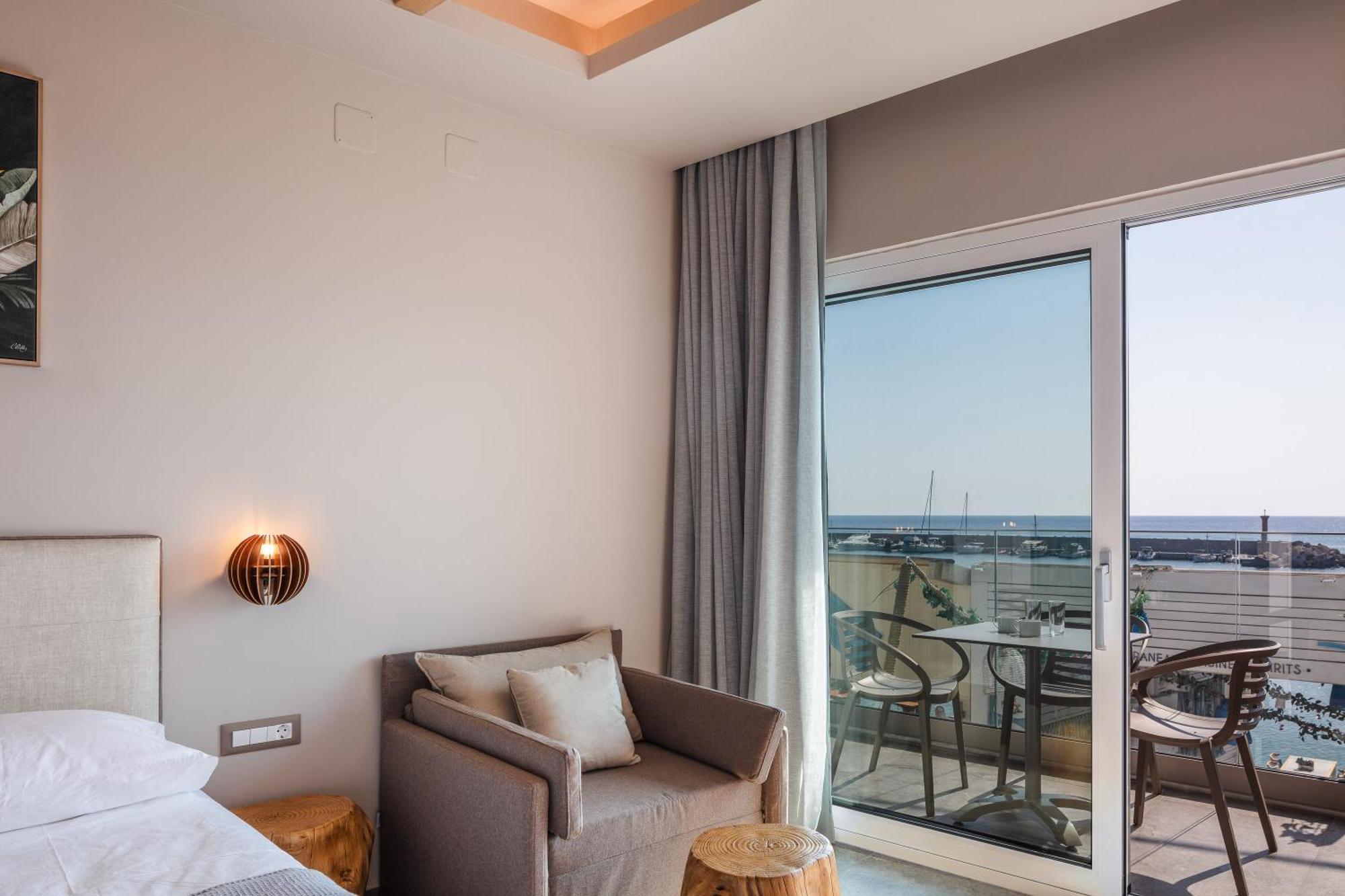 Skipper Beachfront Suites 赫索尼索斯 客房 照片