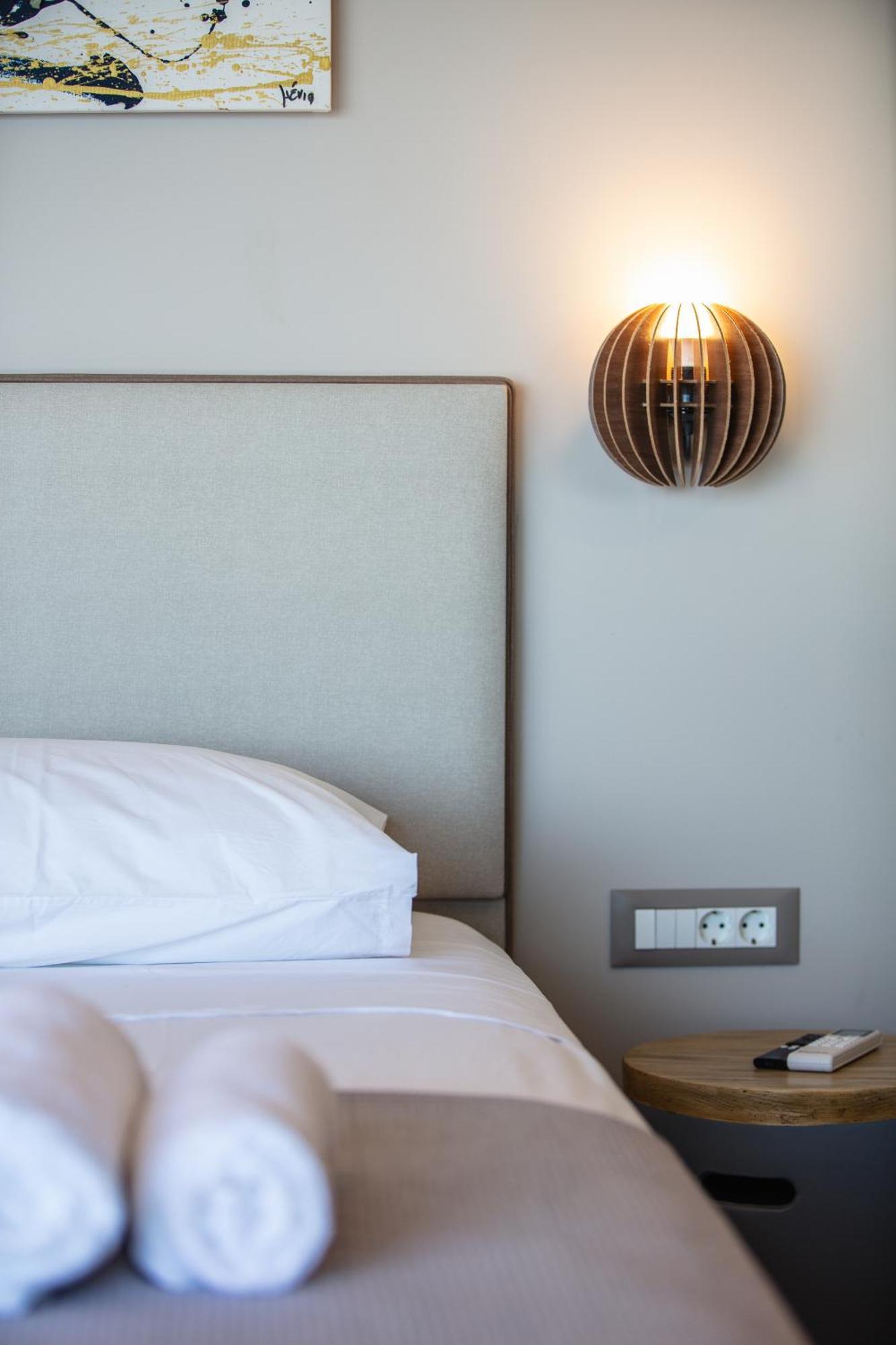 Skipper Beachfront Suites 赫索尼索斯 外观 照片