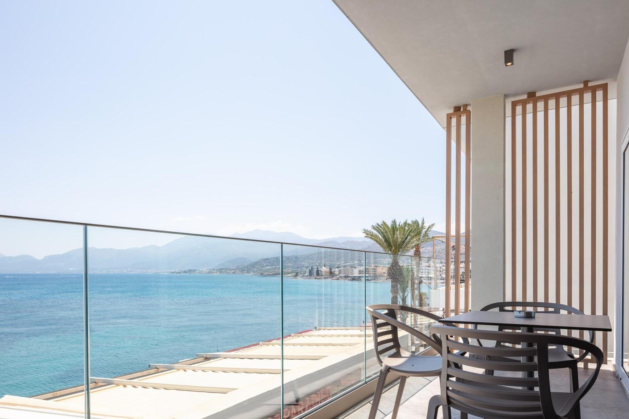 Skipper Beachfront Suites 赫索尼索斯 外观 照片