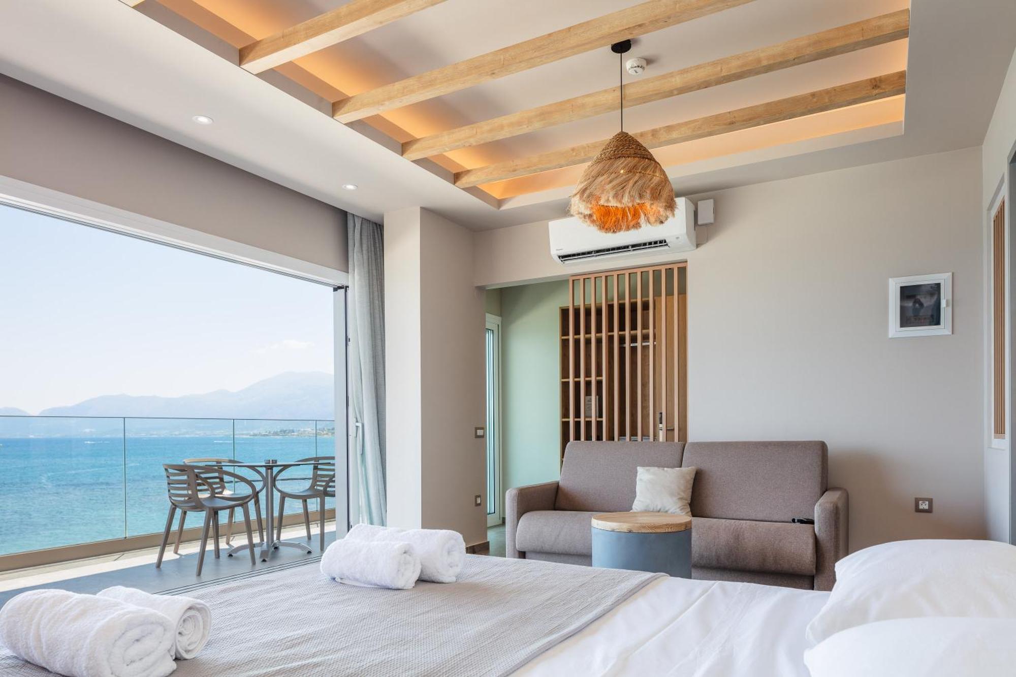 Skipper Beachfront Suites 赫索尼索斯 外观 照片